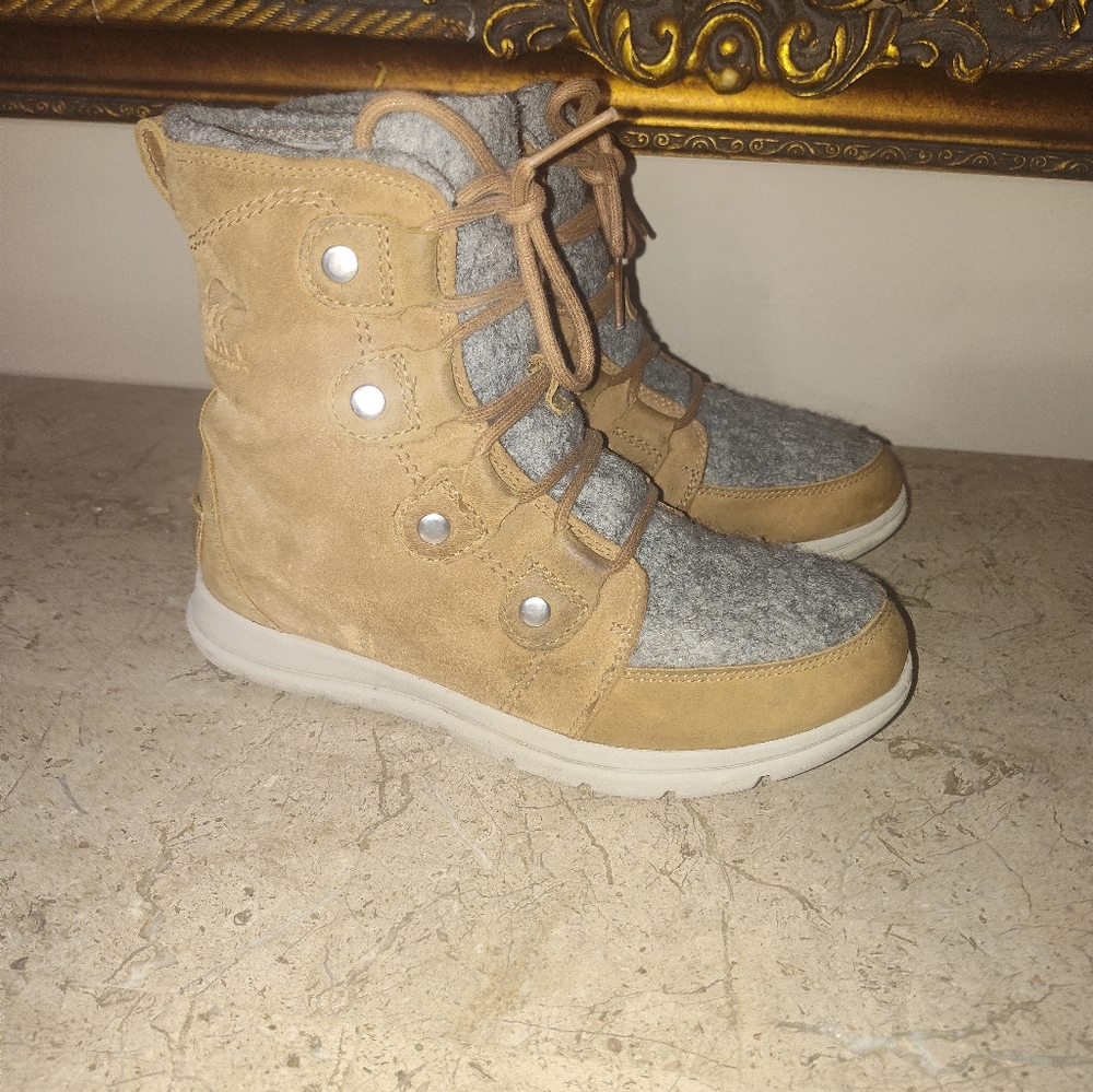 Sorel Women's Explore Joan  Waterproof Booties